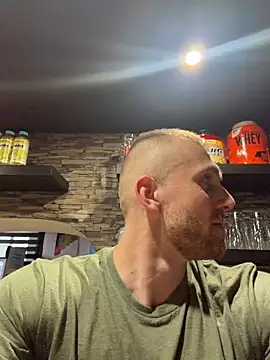 Snapshot of trainwithme chatting on 31, 3, 2026 trainwithme online show from 31, 3, 2026