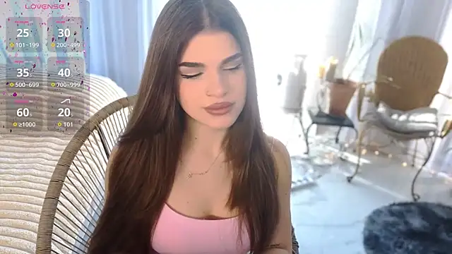 lili hotly online show from 16, 5, 2026