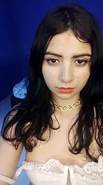 Snapshot of marina_huerta03 chatting on 15, 12, 2025 marina huerta03 online show from 15, 12, 2025