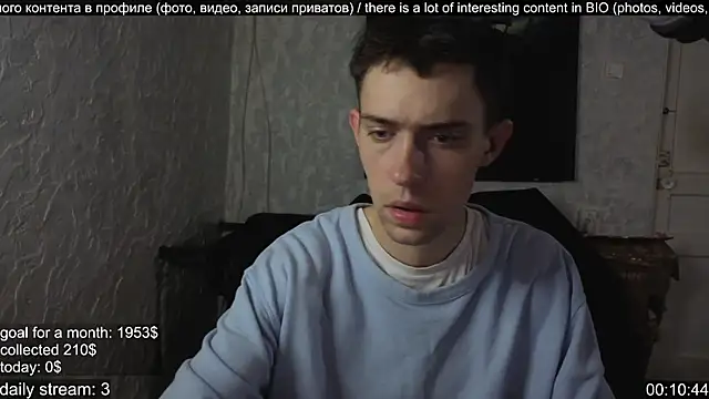 Snapshot of w0rkman chatting on 9, 10, 2025 w0rkman online show from 9, 10, 2025