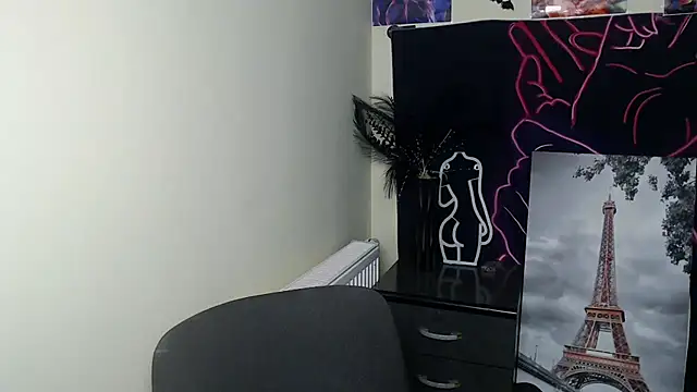 Snapshot of VanessaRey_ chatting on 27, 9, 2025 VanessaRey online show from 27, 9, 2025