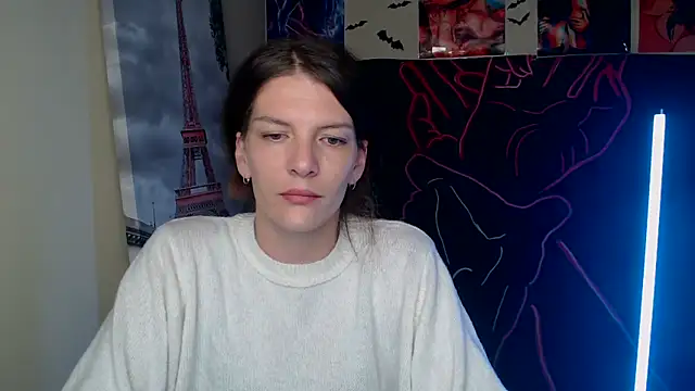 Snapshot of VanessaRey_ chatting on 9, 10, 2025 VanessaRey online show from 9, 10, 2025