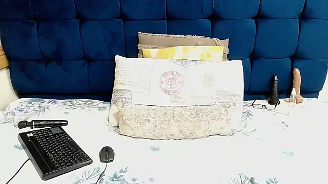 AriesCake online show from 13, 5, 2026