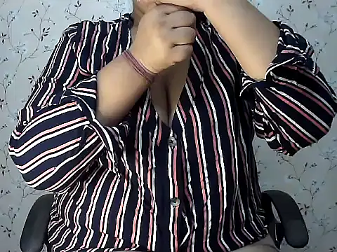 Snapshot of sonali4 chatting on 12, 9, 2025 sonali4 online show from 12, 9, 2025