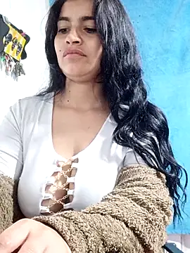 Snapshot of AlanaHotxx chatting on 17, 9, 2025 AlanaHotxx online show from 17, 9, 2025