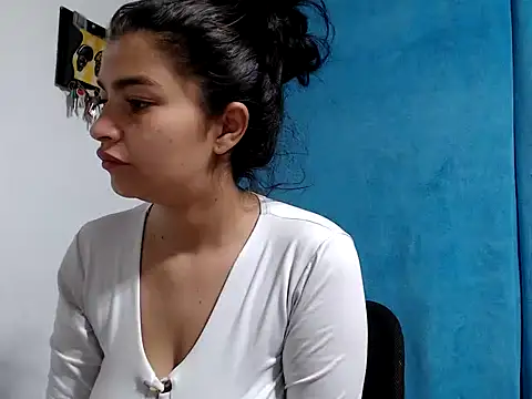 Snapshot of AlanaHotxx chatting on 27, 9, 2025 AlanaHotxx online show from 27, 9, 2025