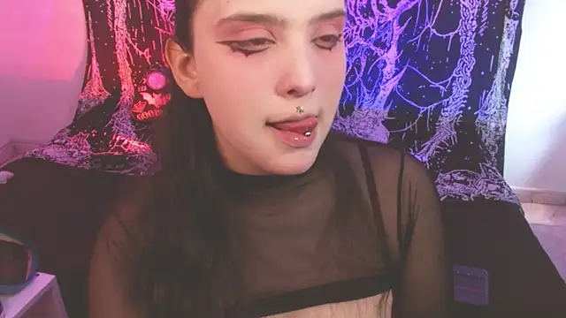 mikaskullcs online show from 19, 6, 2026