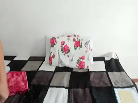 Snapshot of DulceXmile chatting on 16, 10, 2025 DulceXmile online show from 16, 10, 2025