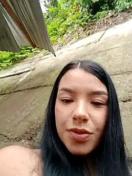 adrianagilton online show from 2, 11, 2025