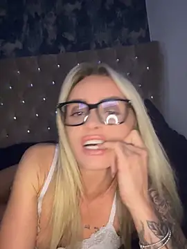MissMayaa online show from 18, 3, 2025