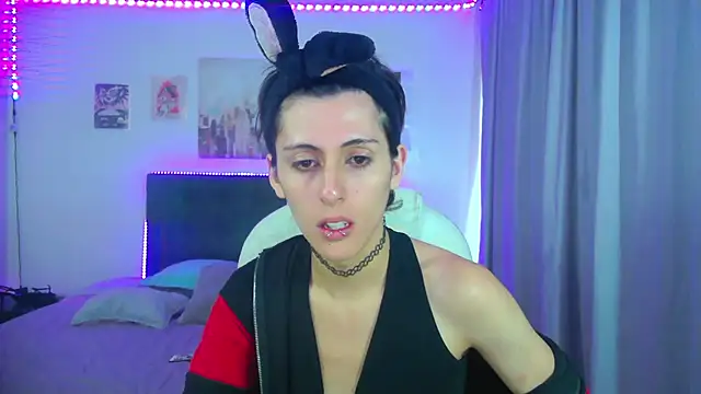 goth minerva online show from 11, 5, 2026