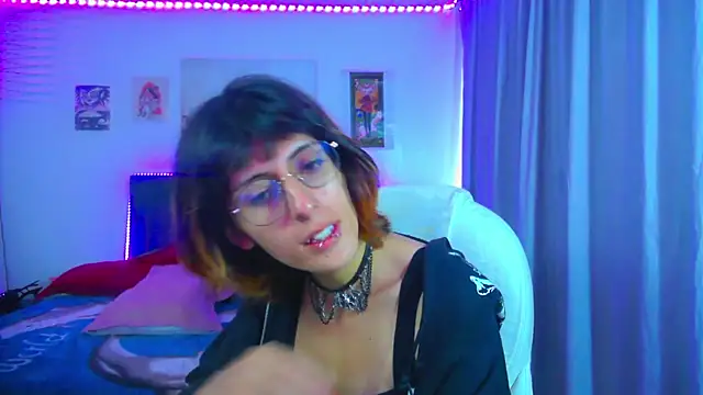 goth minerva online show from 27, 5, 2026