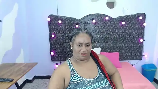 Snapshot of Sharon-stager chatting on 15, 9, 2025 Sharon-stager online show from 15, 9, 2025