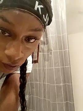 Snapshot of ItsBarbieBitcxxxx69 chatting on 4, 10, 2025 ItsBarbieBitcxxxx69 online show from 4, 10, 2025