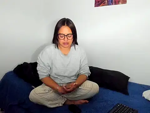 KatyBrunette online show from 18, 12, 2025