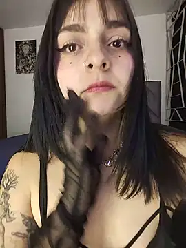 KARINNA  RAVEN online show from 10, 5, 2026