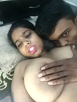 Snapshot of Mis_jay chatting on 4, 10, 2025 Mis jay online show from 4, 10, 2025