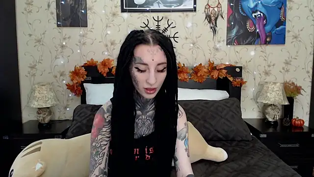 Velvetbat online show from 5, 10, 2025