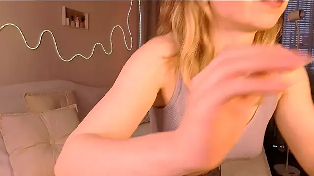 Lilo Sims online show from 12, 10, 2025