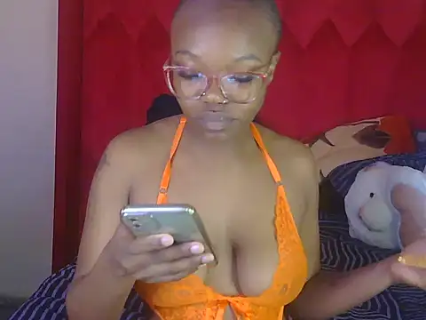 YummyMelanin117 online show from 27, 10, 2025