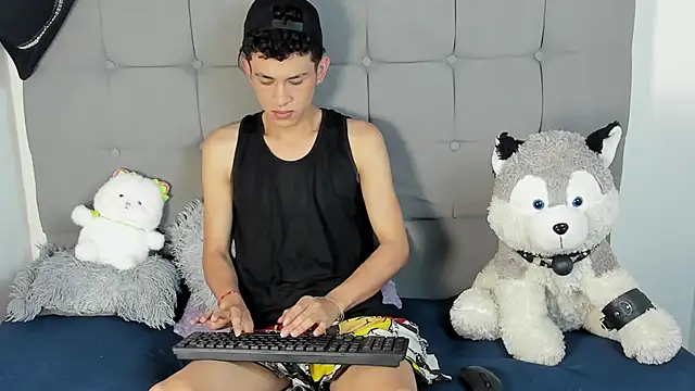 Snapshot of jeims_hotboy chatting on 5, 6, 2026 jeims hotboy online show from 5, 6, 2026