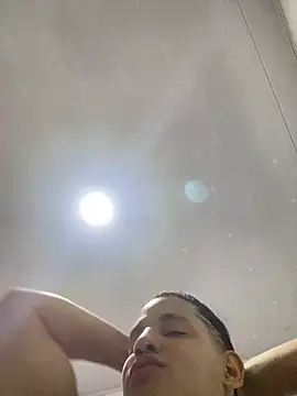 Snapshot of samxx_muscle chatting on 8, 3, 2026 samxx muscle online show from 8, 3, 2026