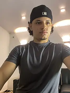 Snapshot of samxx_muscle chatting on 9, 3, 2026 samxx muscle online show from 9, 3, 2026