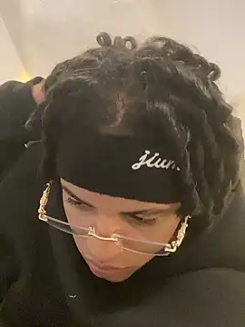 Snapshot of samxx_muscle chatting on 26, 3, 2026 samxx muscle online show from 26, 3, 2026