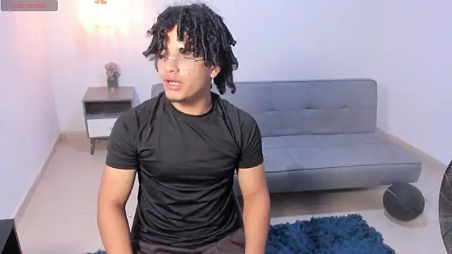 Snapshot of samxx_muscle chatting on 22, 5, 2026 samxx muscle online show from 22, 5, 2026