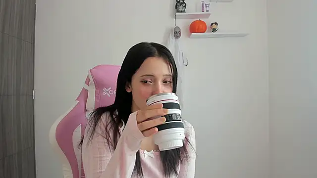 ImBunnyNova online show from 15, 10, 2025