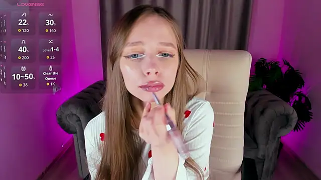 Amy Waynee online show from 18, 11, 2025