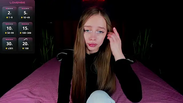 Amy Waynee online show from 24, 11, 2025