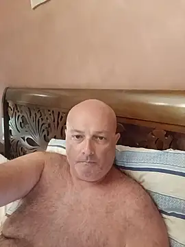 Snapshot of Alexis_Bull chatting on 19, 7, 2026 Alexis Bull online show from 19, 7, 2026