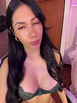 ArianaReynoldss online show from 25, 6, 2026