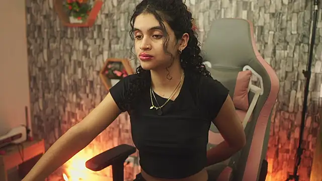 Snapshot of bonniie_98_ chatting on 28, 4, 2026 bonniie 98 online show from 28, 4, 2026
