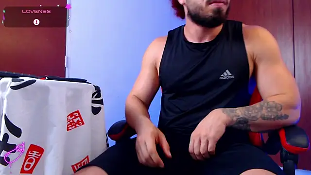 Snapshot of pirata_fitness chatting on 1, 12, 2025 pirata fitness online show from 1, 12, 2025