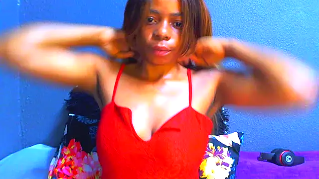 SMALLBOOBSXX online show from 10, 5, 2026