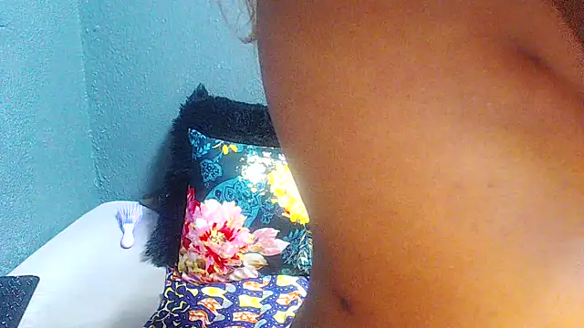 SMALLBOOBSXX online show from 20, 5, 2026