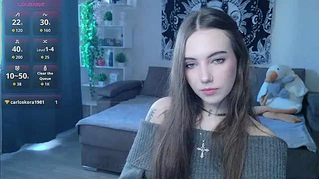 naugghtynikki online show from 19, 9, 2025