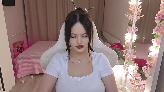 Snapshot of Betty__Davvis chatting on 25, 10, 2025 Betty Davvis online show from 25, 10, 2025