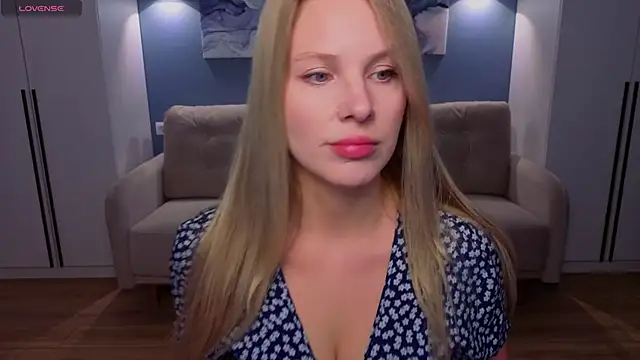 Snapshot of MelanieBennett chatting on 5, 5, 2026 MelanieBennett online show from 5, 5, 2026