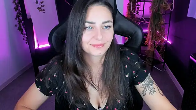 ValeriiMills online show from 9, 10, 2025