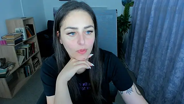 ValeriiMills online show from 1, 6, 2026