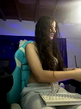 venusgh  online show from 10, 10, 2025