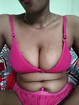 Snapshot of Desi_Bhabi_01 chatting on 15, 10, 2025 Desi Bhabi 01 online show from 15, 10, 2025