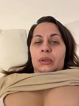 Claudia hotxxx online show from 29, 10, 2025