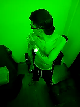 Chris  Jones online show from 14, 10, 2025