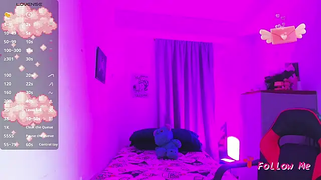 Snapshot of SkylerBennet chatting on 24, 11, 2025 SkylerBennet online show from 24, 11, 2025