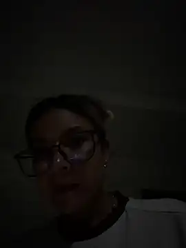 Snapshot of Pretty_roxxyy chatting on 15, 3, 2026 Pretty roxxyy online show from 15, 3, 2026