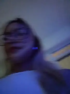 Snapshot of Pretty_roxxyy chatting on 23, 3, 2026 Pretty roxxyy online show from 23, 3, 2026